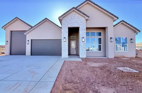 312 N 2805 W, Hurricane, UT 84737