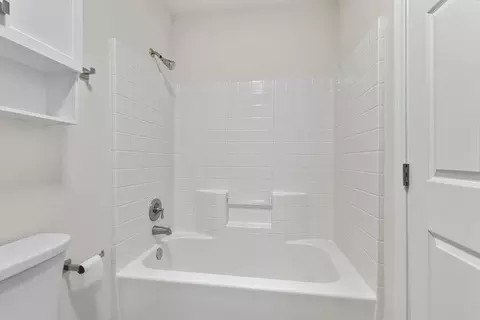 Bath - 149 S 100 E, Enterprise, UT 84725 photo 3 of 3