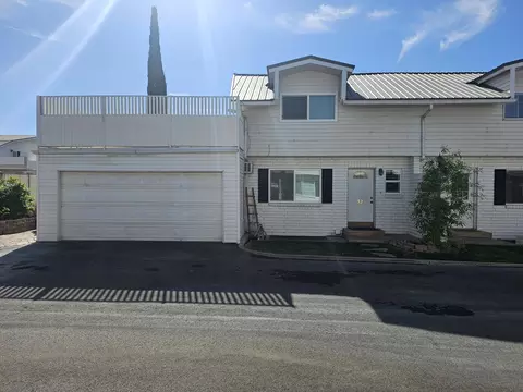 781 Valley View Dr #32, Washington, UT 84780