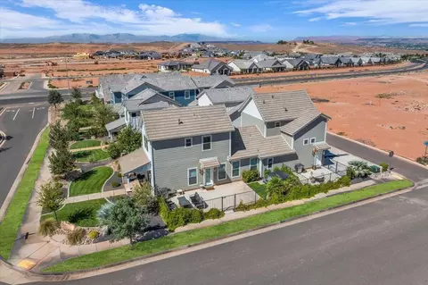 View/Area - 1181 E Farmhouse Dr, Washington, UT 84780 photo 3 of 5
