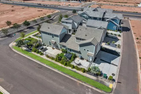 View/Area - 1181 E Farmhouse Dr, Washington, UT 84780 photo 4 of 5