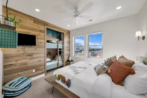 Bedroom - 1181 E Farmhouse Dr, Washington, UT 84780 photo 3 of 5
