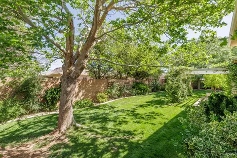 Exterior - 795 E Desert Bloom Ct, Washington, UT 84780 photo 6 of 11