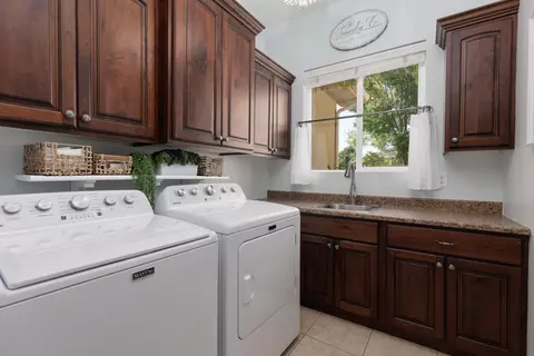 Other - 795 E Desert Bloom Ct, Washington, UT 84780 photo 6 of 11