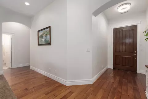 Entry Way - 795 E Desert Bloom Ct, Washington, UT 84780 photo 2 of 5