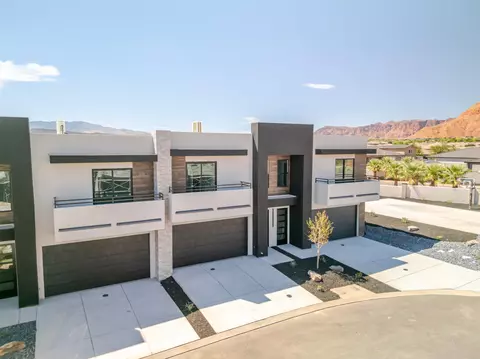 2590 Cougar Trl #2, Santa Clara, UT 84765