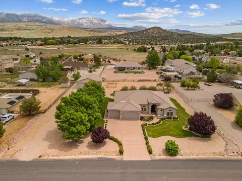 838 Dammeron Valley Dr W, Dammeron Valley, UT 84783