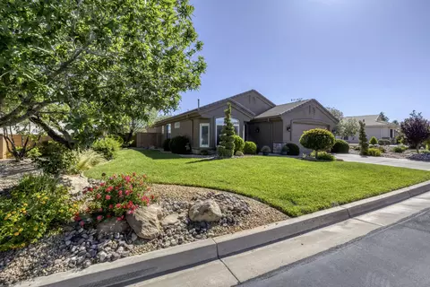 4433 S Broadmoor Dr, Saint George, UT 84790