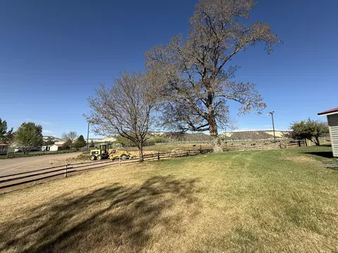 Exterior - 2405 S Lower Boulder Rd, Boulder, UT 84716 photo 7 of 12