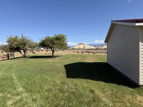 Exterior - 2405 S Lower Boulder Rd, Boulder, UT 84716 photo 5 of 12