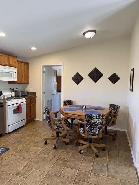 Dining - 2405 S Lower Boulder Rd, Boulder, UT 84716 photo 4 of 4