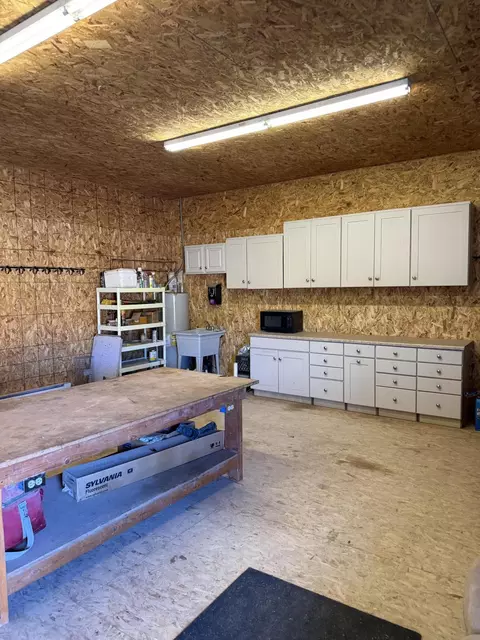 Kitchen - 2405 S Lower Boulder Rd, Boulder, UT 84716 photo 8 of 8