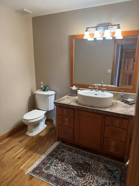 Bath - 2405 S Lower Boulder Rd, Boulder, UT 84716 photo 3 of 14