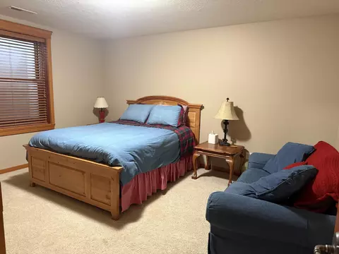 Bedroom - 2405 S Lower Boulder Rd, Boulder, UT 84716 photo 10 of 19