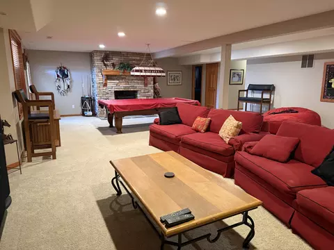 Living - 2405 S Lower Boulder Rd, Boulder, UT 84716 photo 2 of 6