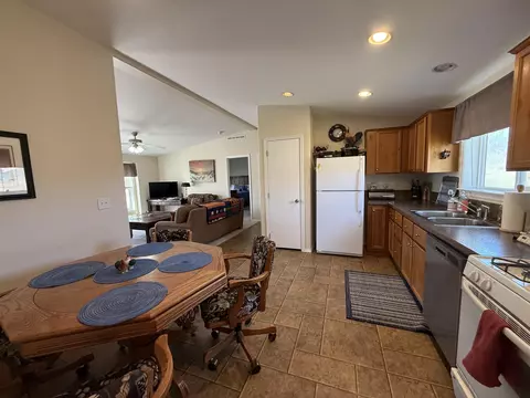 Kitchen - 2405 S Lower Boulder Rd, Boulder, UT 84716 photo 6 of 8