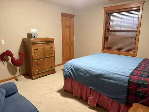 Bedroom - 2405 S Lower Boulder Rd, Boulder, UT 84716 photo 9 of 19