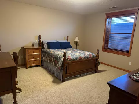 Bedroom - 2405 S Lower Boulder Rd, Boulder, UT 84716 photo 11 of 19