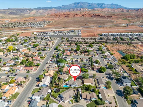 View/Area - 754 Cherry Cir, Washington, UT 84780 photo 6 of 12