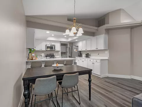 Dining - 754 Cherry Cir, Washington, UT 84780 photo 2 of 2