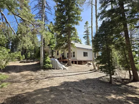 5825 W Zion Vista Rd, Duck Creek Village, UT 84762