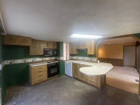 Kitchen - 982 Spruce St, Cedar City, UT 84720 photo 1 of 3