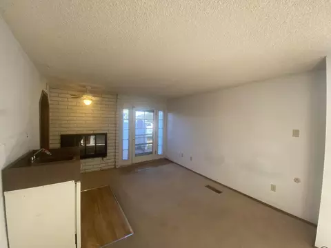 Living - 982 Spruce St, Cedar City, UT 84720 photo 5 of 7