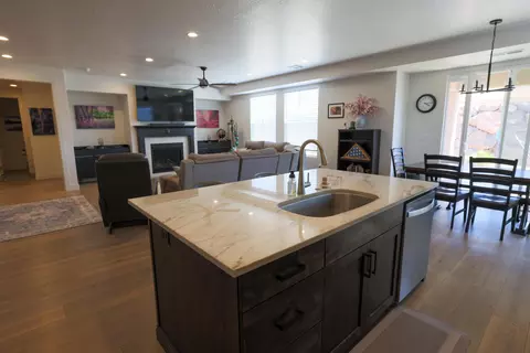Kitchen - 1432 E Toliman Way, Washington, UT 84780 photo 2 of 2