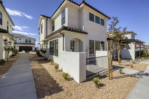 2263 E Crestas Aly, Washington, UT 84780