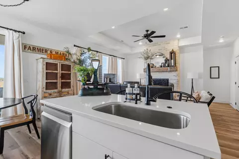 Kitchen - 2807 N Rosie Lp Lp, Cedar City, UT 84721 photo 3 of 4