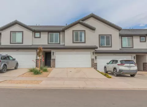 1876 S Wolverine Way, Washington, UT 84780