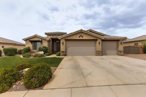 3237 E Crimson Ridge Dr, Saint George, UT 84790