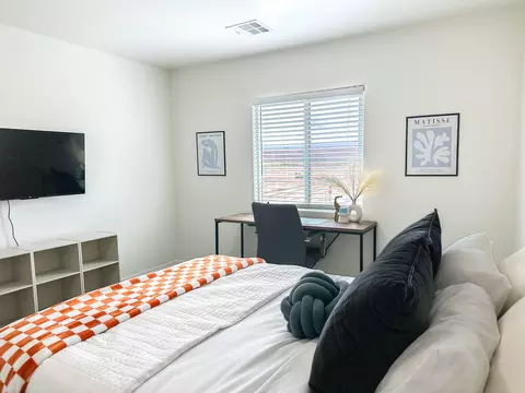 Bedroom - 524 S Riverbed Dr, Washington, UT 84780 photo 7 of 7