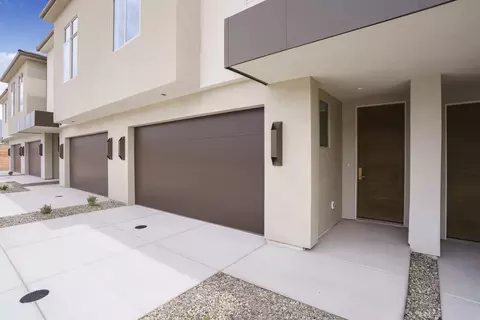 990 Manen St, Washington, UT 84780