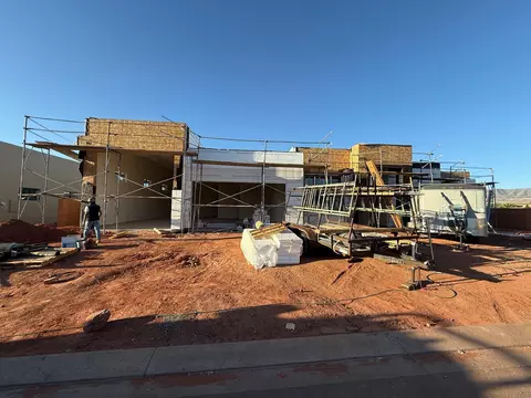 575 W 80 S, Ivins, UT 84738