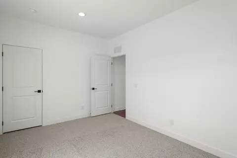 Bedroom - 4175 E Mountain View Dr, Kanab, UT 84741 photo 4 of 9