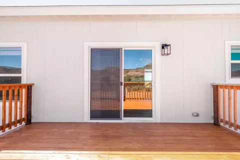 Exterior - 4175 E Mountain View Dr, Kanab, UT 84741 photo 10 of 14