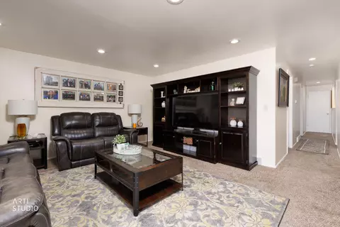 Living - 1278 Chevy Chase Dr, Murray, UT 84117 photo 4 of 5