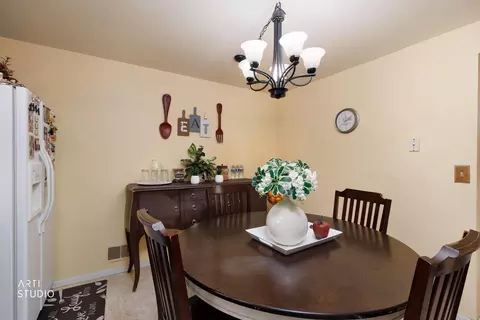 Dining - 1278 Chevy Chase Dr, Murray, UT 84117 photo 3 of 4