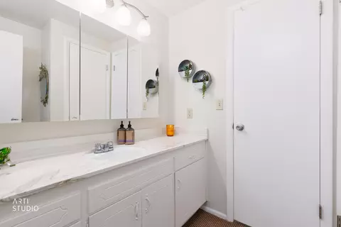 Bath - 1278 Chevy Chase Dr, Murray, UT 84117 photo 5 of 6