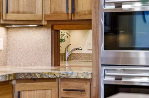 Kitchen - 1500 E Split Rock Dr UNIT 20, Ivins, UT 84738 photo 8 of 9