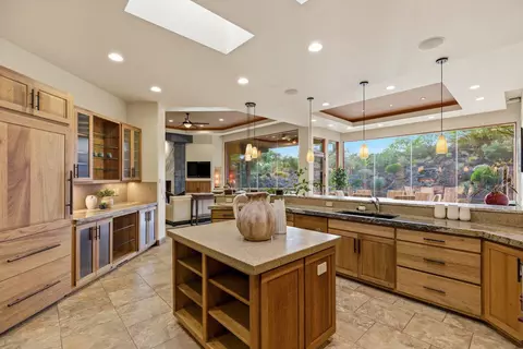 Kitchen - 1500 E Split Rock Dr UNIT 20, Ivins, UT 84738 photo 7 of 9