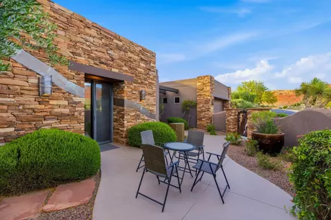 Exterior - 1500 E Split Rock Dr UNIT 20, Ivins, UT 84738 photo 4 of 27