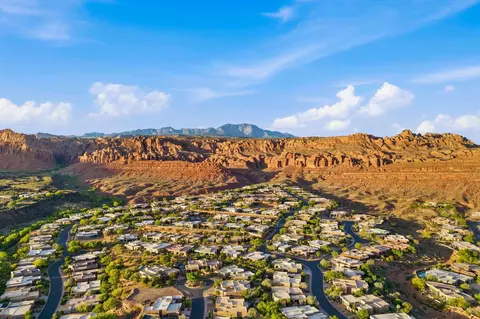 View/Area - 1500 E Split Rock Dr UNIT 20, Ivins, UT 84738 photo 3 of 6