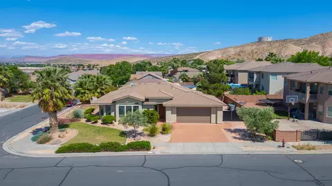3523 S Desert Hills Dr, Saint George, UT 84790