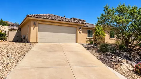 357 E 860 N, Hurricane, UT 84737