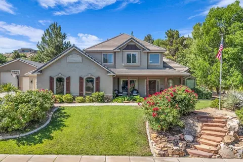 2368 E Via Linda Cir, Saint George, UT 84790