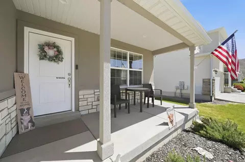 Exterior - 2303 E Tumbleweed Rd, Eagle Mountain, UT 84005 photo 2 of 6