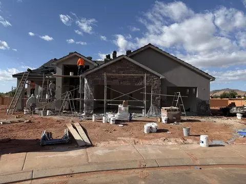 75 W Serenity Cir, Ivins, UT 84738