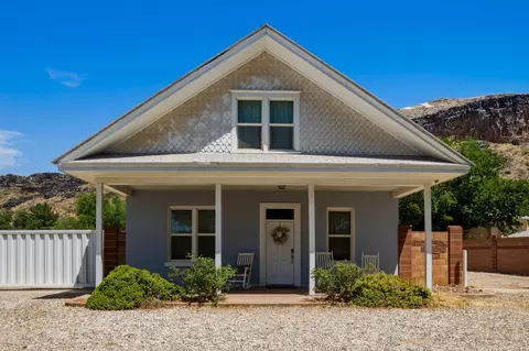 Exterior - 77 S 100 E, Hurricane, UT 84737 photo 3 of 4